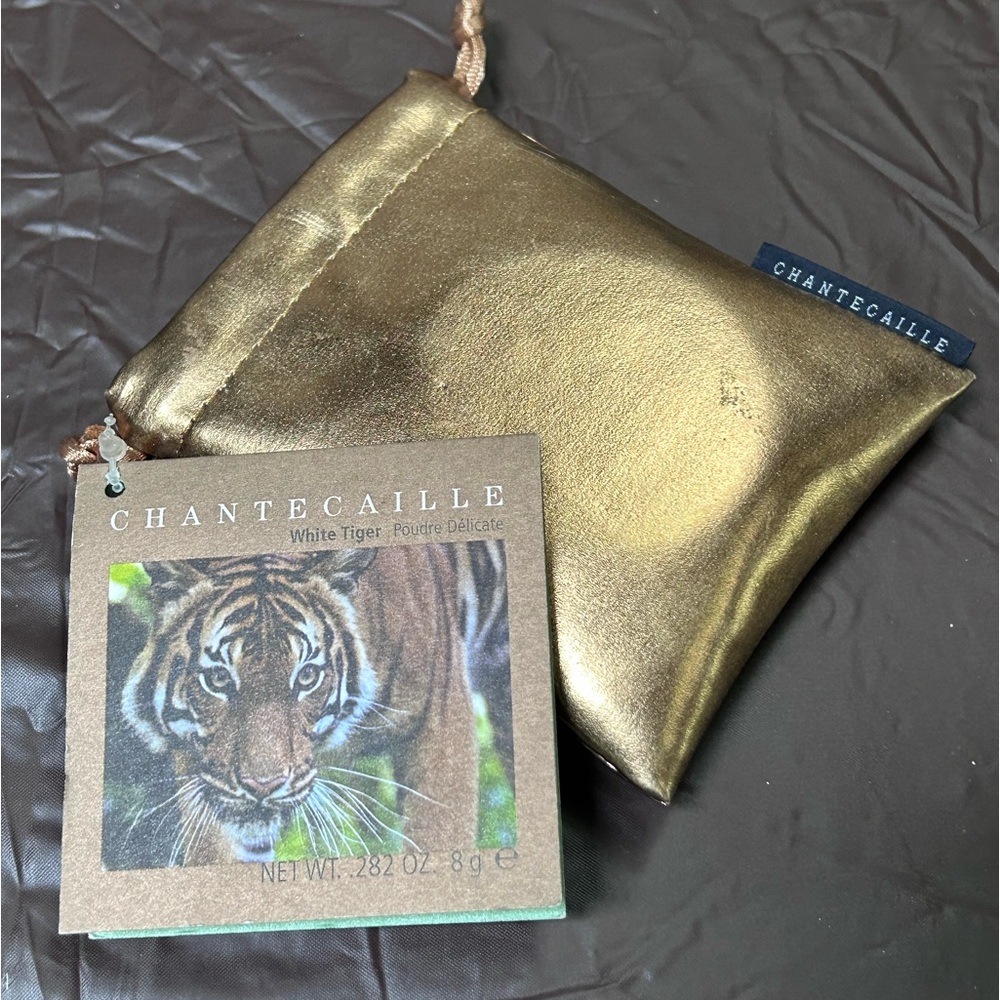 Chantecaille White Tiger vintage face powder